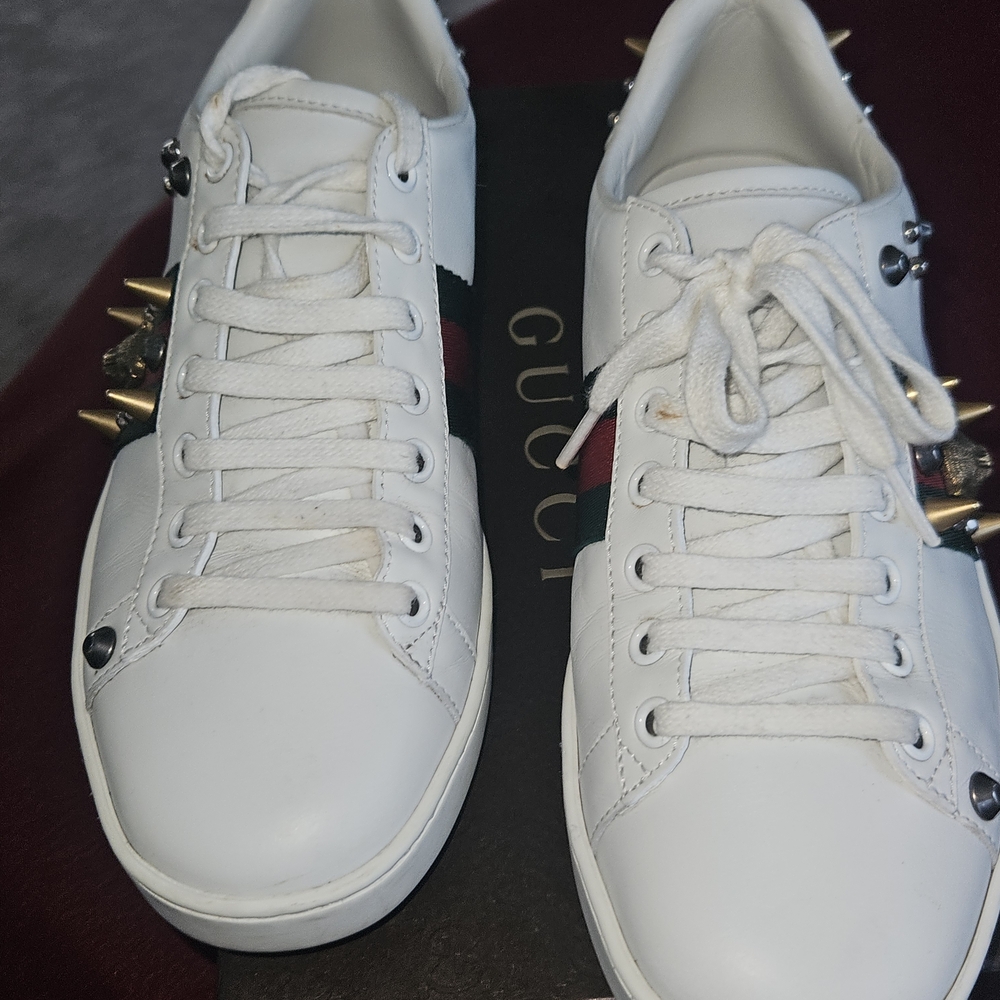 Gucci White Sneakers with Spikes - Picture 3 of 16